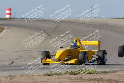 media/Apr-30-2022-CalClub SCCA (Sat) [[98b58ad398]]/Group 6/Race (Outside Grapevine)/